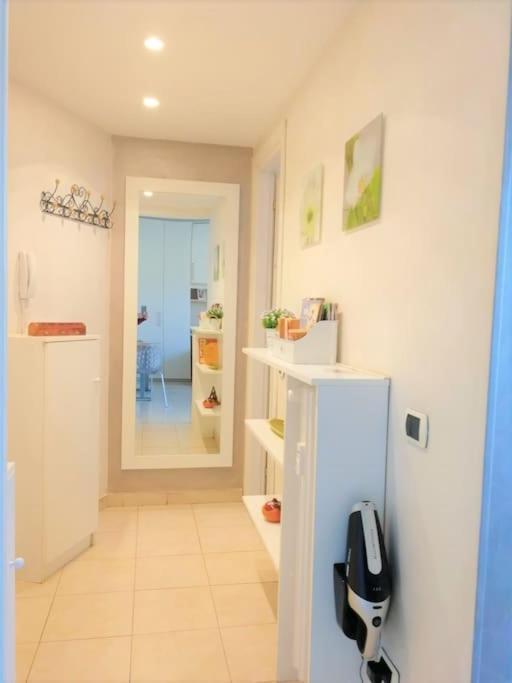 Gef House - Studio Apartment Bande Nere Мілан Екстер'єр фото