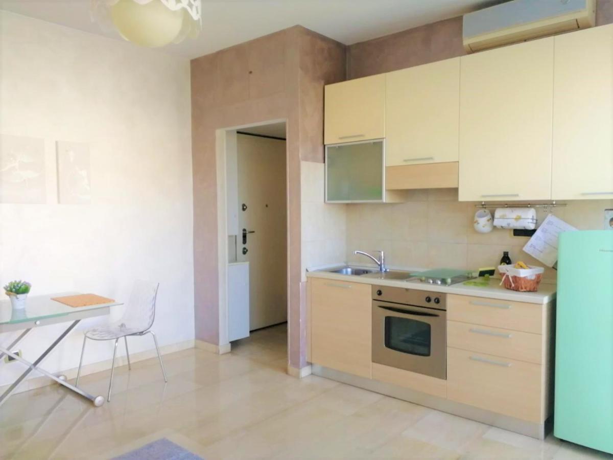 Gef House - Studio Apartment Bande Nere Мілан Екстер'єр фото